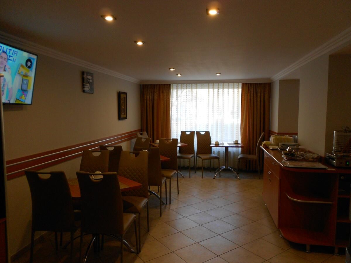 Отель Hotel Lan Орадя-6