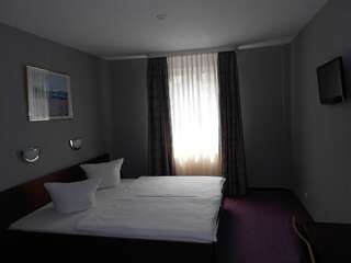 Отель Hotel Lan Орадя Двухместный номер с 1 кроватью или 2 отдельными кроватями-7