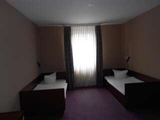 Отель Hotel Lan Орадя Двухместный номер с 1 кроватью или 2 отдельными кроватями-35
