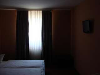 Отель Hotel Lan Орадя Двухместный номер с 1 кроватью или 2 отдельными кроватями-37